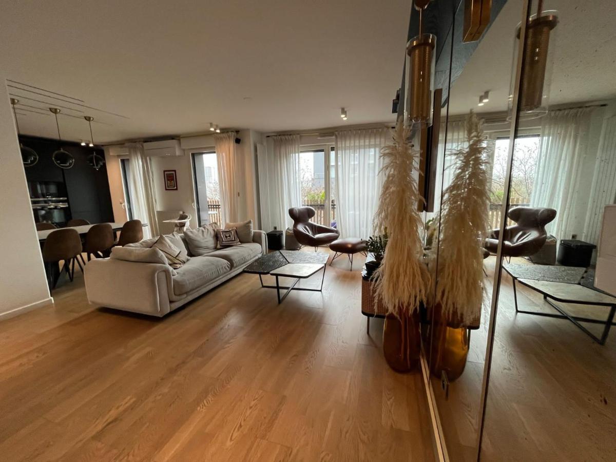 Appartement Luxueux Climatise Avec Terrasse, 6 Couchages - 17Eme Arrondissement De Paris กลีชี ภายนอก รูปภาพ