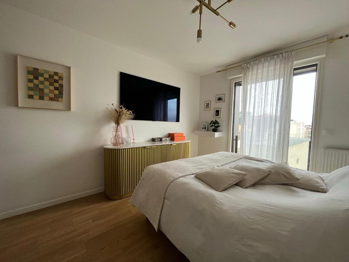 Appartement Luxueux Climatise Avec Terrasse, 6 Couchages - 17Eme Arrondissement De Paris กลีชี ภายนอก รูปภาพ