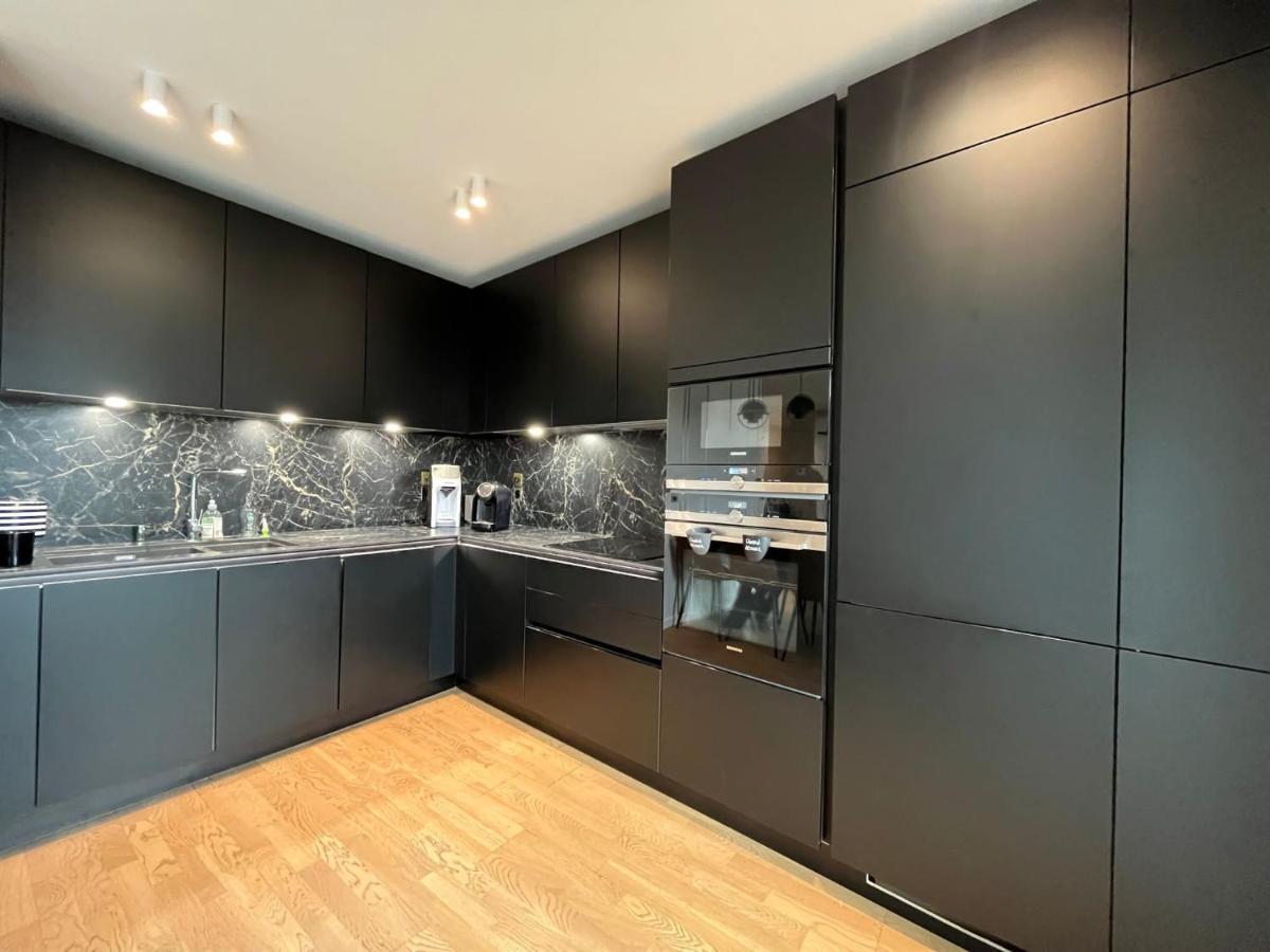 Appartement Luxueux Climatise Avec Terrasse, 6 Couchages - 17Eme Arrondissement De Paris กลีชี ภายนอก รูปภาพ