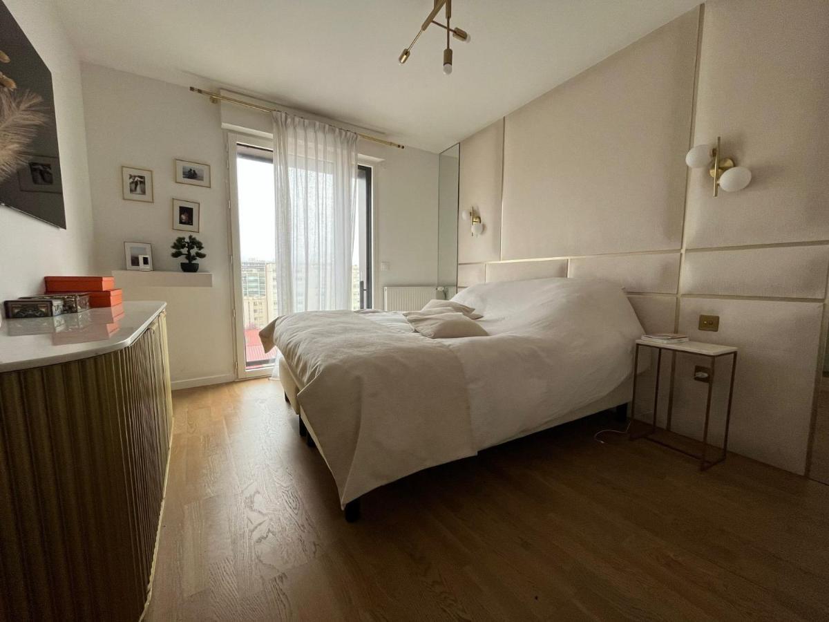 Appartement Luxueux Climatise Avec Terrasse, 6 Couchages - 17Eme Arrondissement De Paris กลีชี ภายนอก รูปภาพ